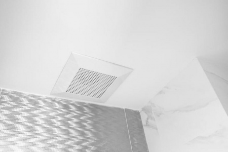 Installer de la fa&iuml;ence &agrave; Sem&eacute;court : &eacute;tapes et astuces